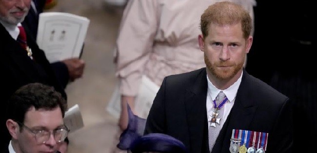Mantan Staf Kerajaan Klaim Harry Bakal Menyesal Jika tak Muncul di Penobatan
