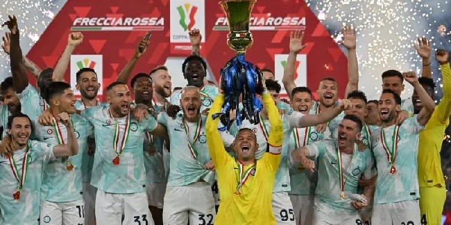 Inter Milan Juara Coppa Italia Usai Kalahkan Fiorentina 2-1