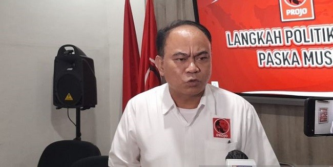 Projo: Idealnya Prabowo dan Ganjar Jadi Satu