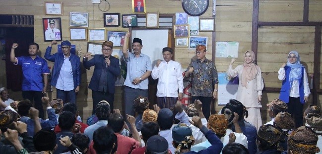 Bertemu Masyarakat Citorek Lebak, Yandri Susanto Minta Warga Jaga Kekompakan  