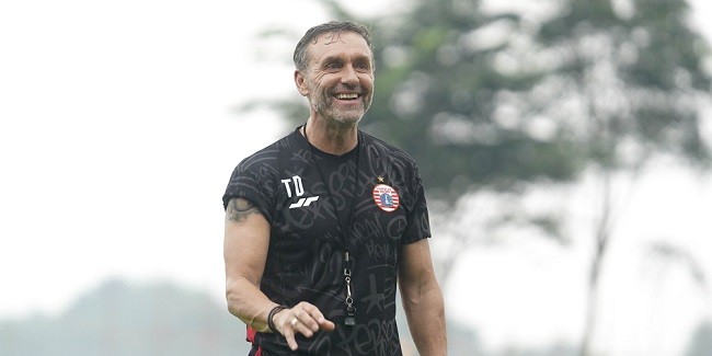 Thomas Doll Sedang Persiapkan Persija Jadi Tim yang Kuat Musim Depan