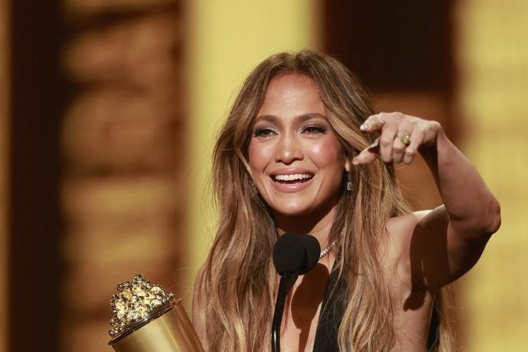 Akibat Mogok Penulis Hollywood, Syuting Film Jennifer Lopez 'Unstoppable' Ditunda 