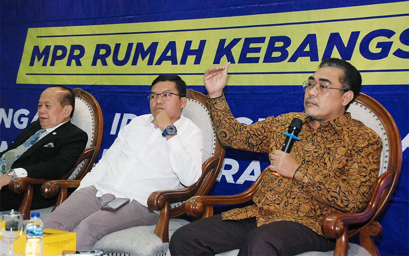 Diskusi Empat Pilar dengan tema ”Memaknai Pancasila dalam Kehidupan Berbangsa dan Bernegara