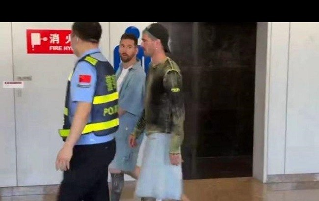Viral, Lionel Messi Ditahan Imigrasi Cina