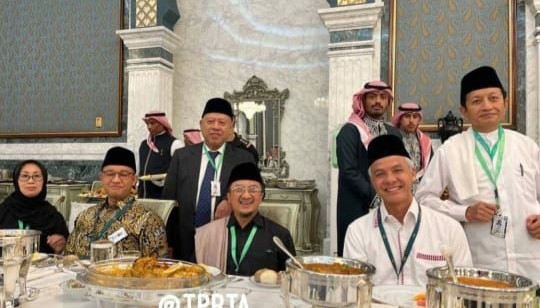 Sama sama Dijamu Raja Arab, Berikut Perbedaan Respon Anies dan Ganjar di Media Sosial
