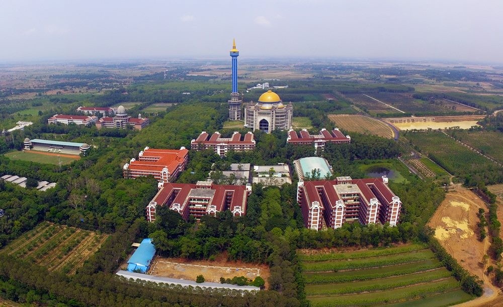 Wapres: Al Zaytun Tidak Dibubarkan, tapi Dibina