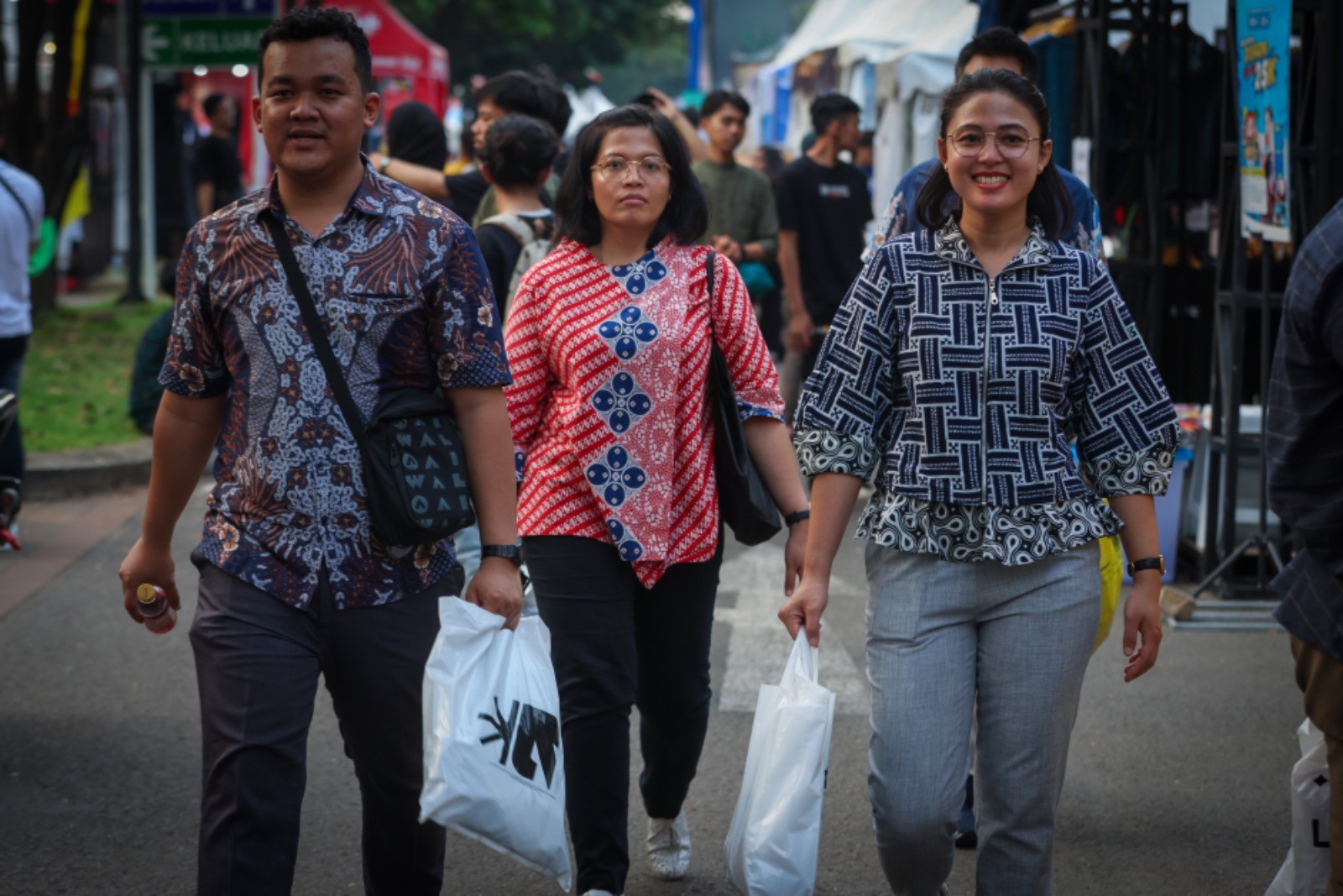 Tren Custom Fashion Jadi Peluang UMK Kuasai Pasar Lokal