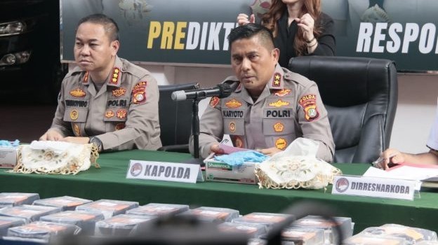 Disamarkan dalam Bungkus Kopi dan Teh, Polisi Bekuk Kurir yang Bawa 36 Kilogram Sabu