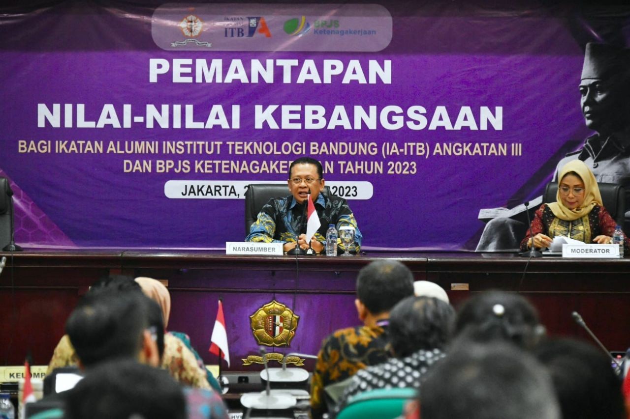 Beri Pemantapan Nilai-Nilai Kebangsaan Alumni ITB di Lemhannas, Ketua MPR RI  Ajak Elemen Bangsa Perkuat Wawasan Kebangsaan