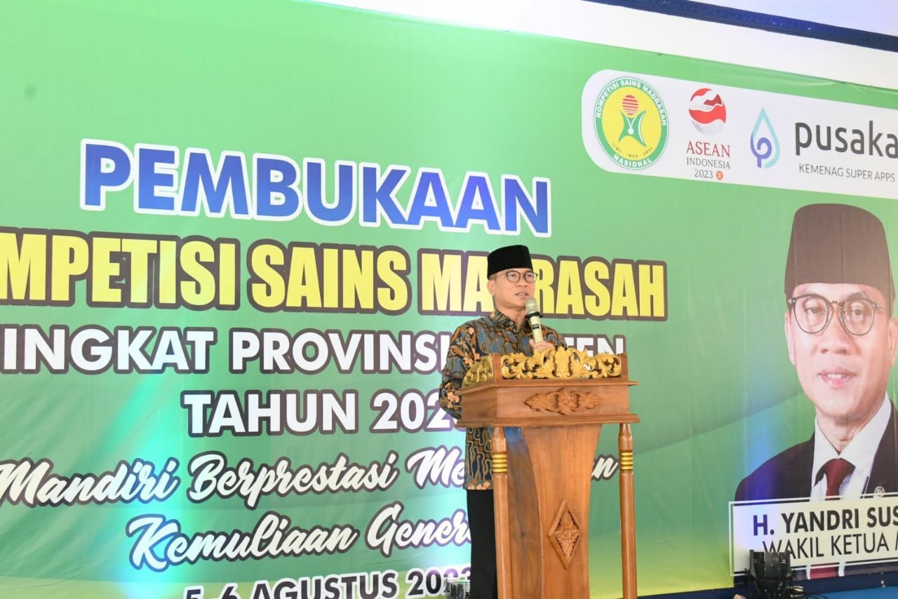 Yandri Susanto : Madrasah Penjaga Moral Bangsa
