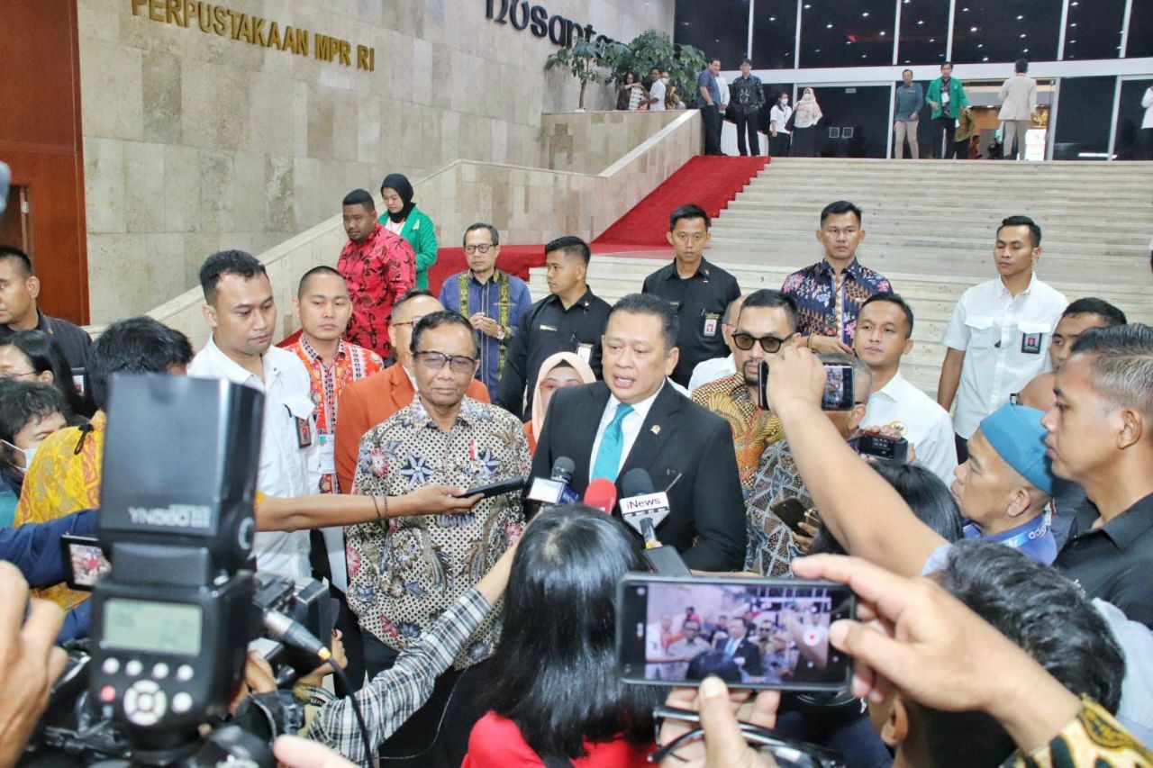Ketua MPR RI Dorong RUU Masyarakat Hukum Adat Segera Dituntaskan
