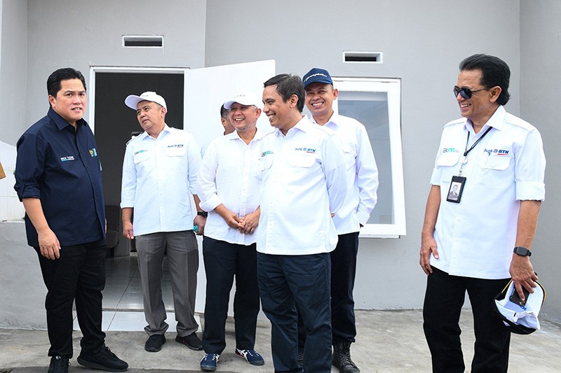 Menteri BUMN Erick Thohir Tinjau Rumah Subsidi 
