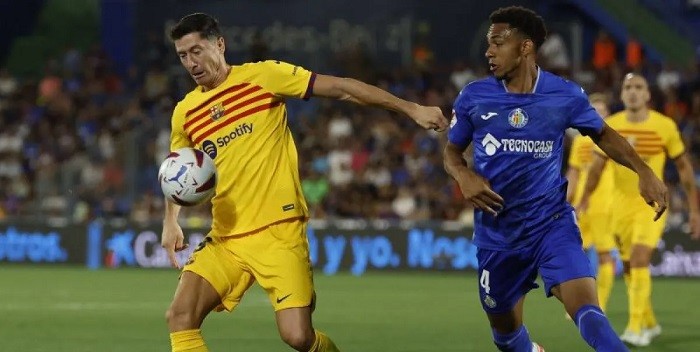 Diwarnai Tiga Kartu Merah, Barcelona Ditahan Imbang Tanpa Gol di Kandang Getafe