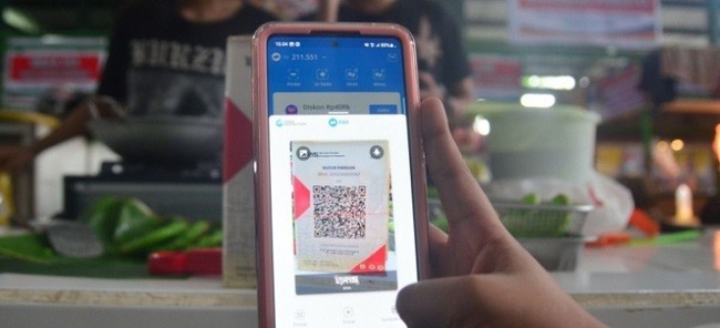 BI Luncurkan QRIS Tuntas, Bisa untuk Tarik-Setor Tunai dan Transfer