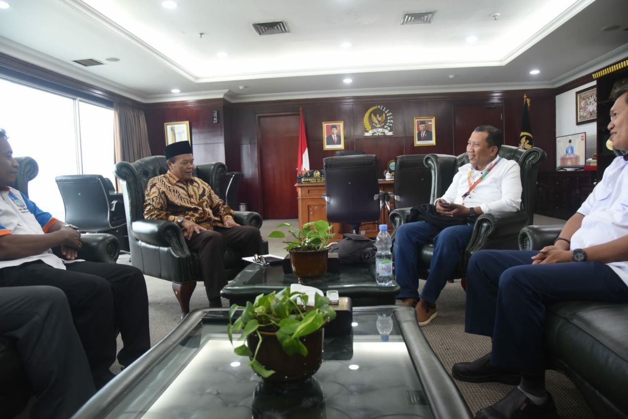 Bertemu Aliansi Aksi Buruh, HNW: Suara Buruh Bisa Hadirkan Perubahan