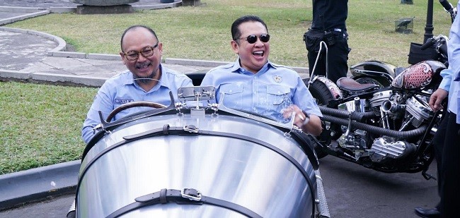 Bamsoet Dukung Home Industri Mobil Retro 3wheeler Karya Anak-anak Muda Retro Classic Cycles Yogyakarta