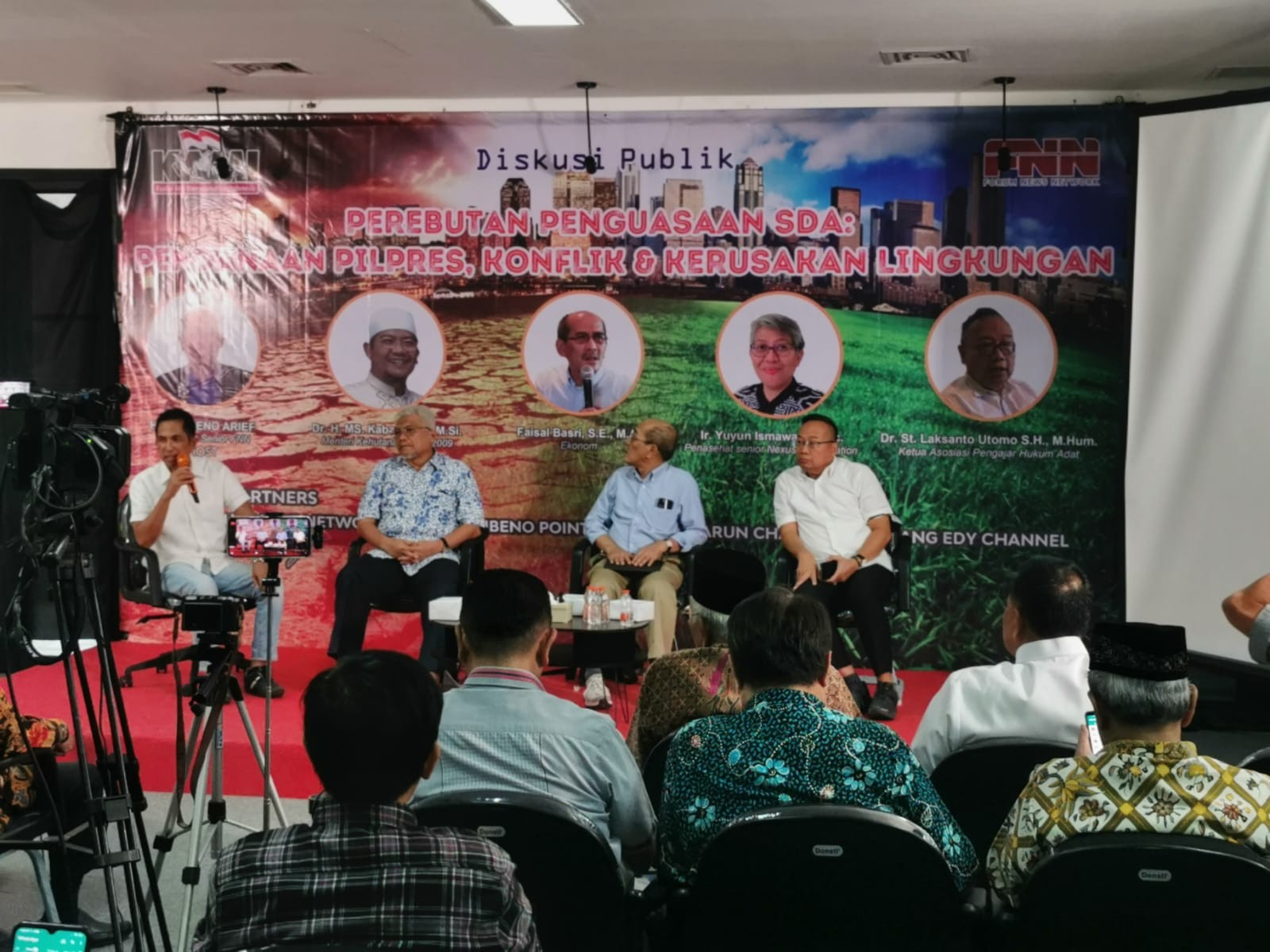 Desak Terus Pengesahan UU MHA,  Ketua Umum APHA Indonesia Paparkan Persoalan Hak Ulayat