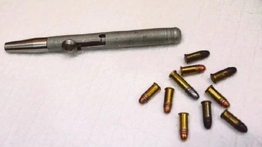 Miliki Senpi Berbentuk Pulpen Lengkap dengan Peluru, Pria di Tangerang Ditangkap Polisi