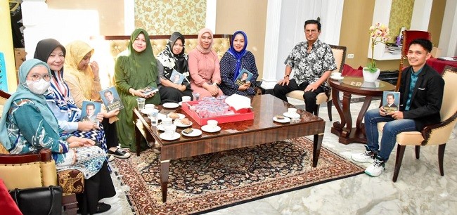 Fadel Muhammad Minta Mahasiswa Kaji dan Kembangkan Potensi Ekonomi Daerah
