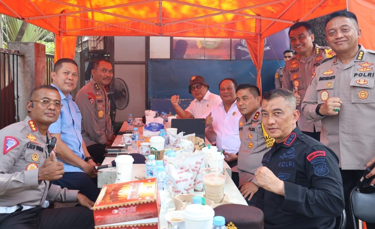 Pantau Pendaftaran Capres, Kompolnas Lakukan Pengawasan Pengamanan di KPU