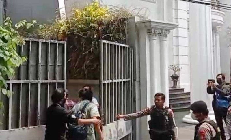 Eks Penyidik KPK Harap Polisi Temukan Barbuk di Rumah Firli Bahuri