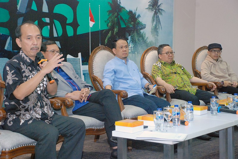Dialektika Demokrasi Tema “Bersama Mencegah Hoaks dan Kampanye Hitam Jelang Pilpres 2024 ”