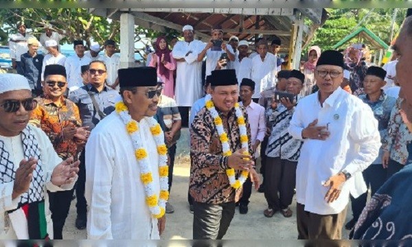 Nono Sampono Dorong Peningkatan Akses Transportasi Pulau Rhun yang Masih Minim