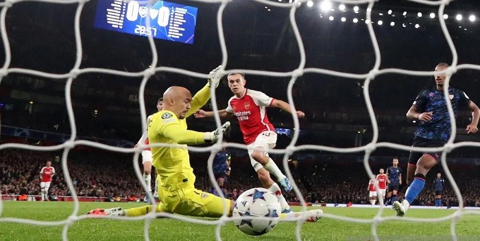 Tekuk Sevilla 2-0, Arsenal Puncaki Klasemen Sementara Grup B Liga Champions