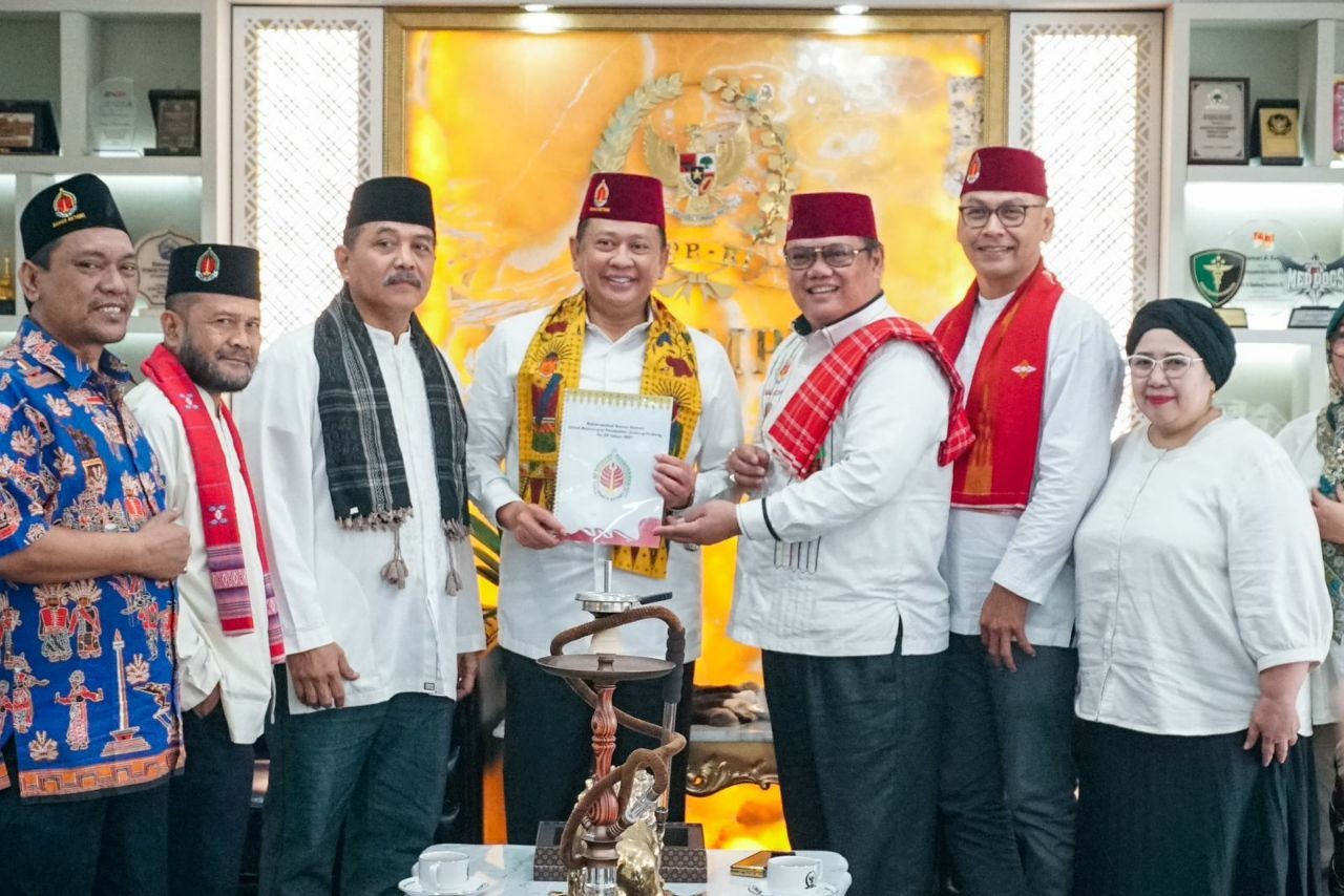 Terima Pengurus Bamus Betawi, Ketua MPR RI Bamsoet Dorong Penguatan Pelestarian Seni dan Budaya Betawi