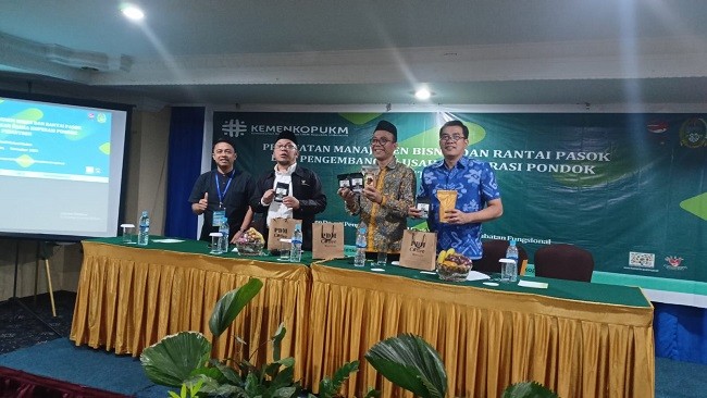Kemenkop Dorong Kopontren Terhubung ke Rantai Pasok Global 
