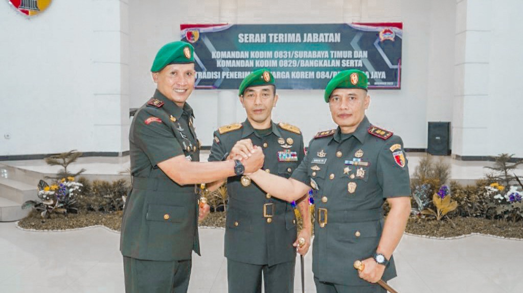 Danrem 084/BJ Pimpin Sertijab Dandim 0829/Bangkalan dan Dandim 0831/Surabaya Timur