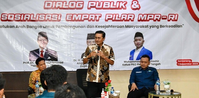Berani Debat Dengan Mahasiswa, Fadel Muhammad: MPR Serap Pikiran dan Aspirasi Mahasiswa