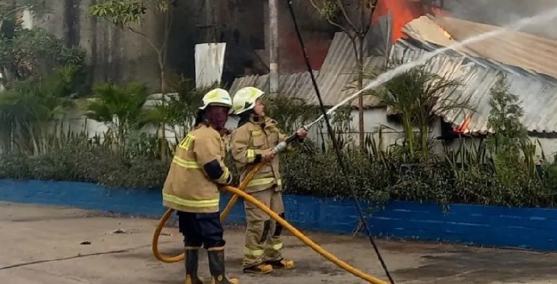 Kebakaran Rumah di Cakung Barat, Seorang Ibu Tewas Terjebak Kobaran Api 