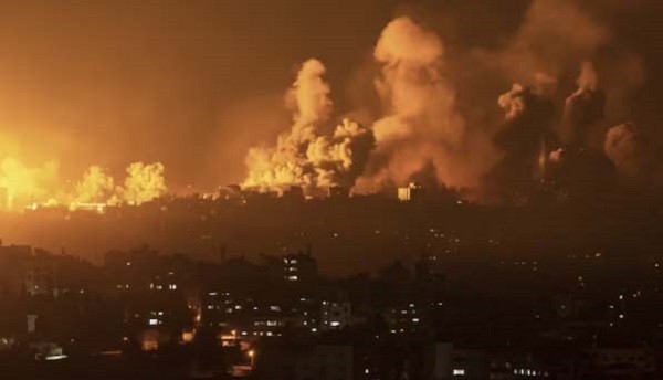 Puluhan Rudal Hizbullah Porak Porandakan Pangkalan Udara Meron Israel