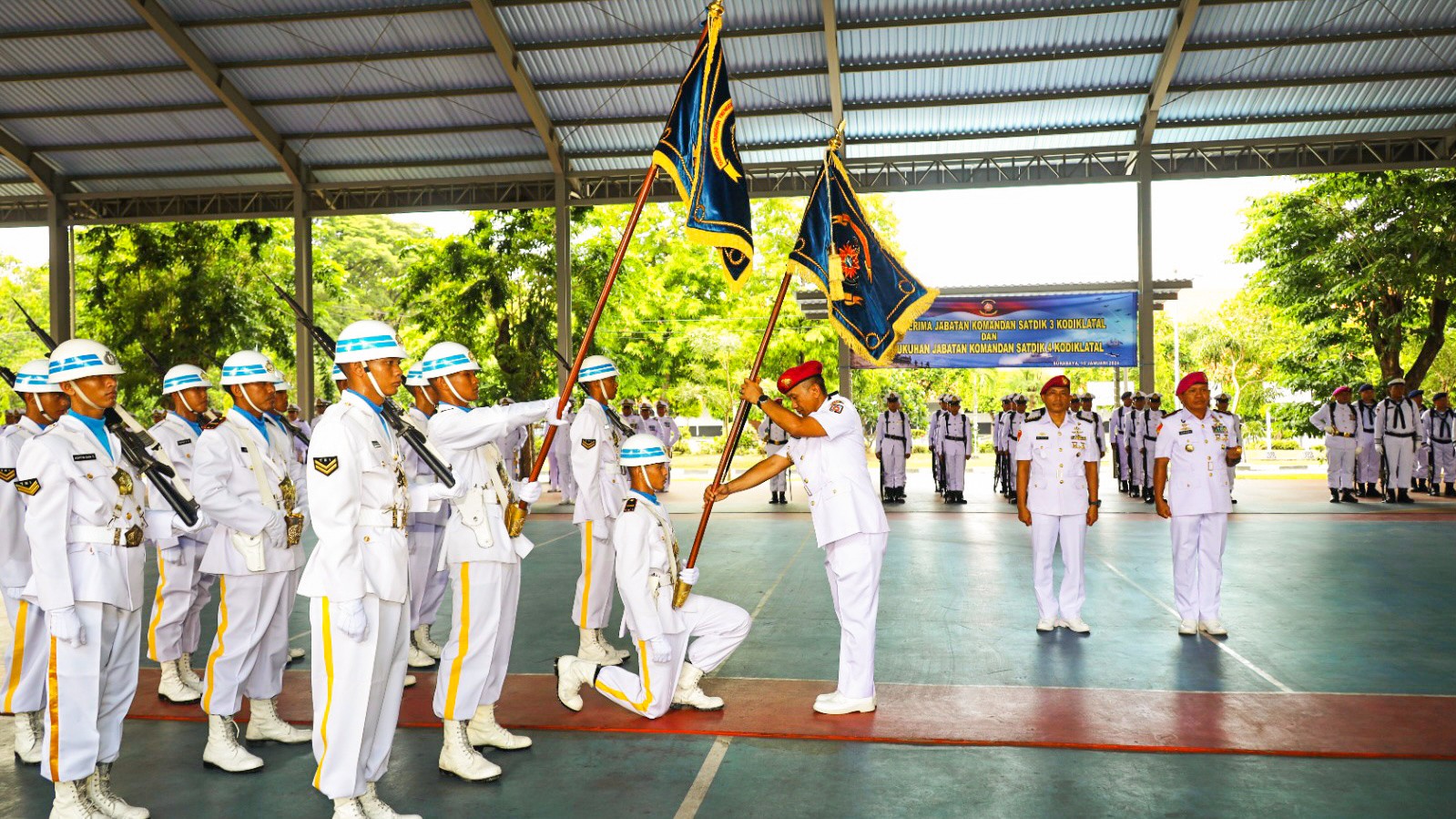 Kolonel (Mar) Harnoko Jabat Dansatdik-3 Sorong dan Kolonel (Mar) Hendy Jabat Dansatdik-4 Manado