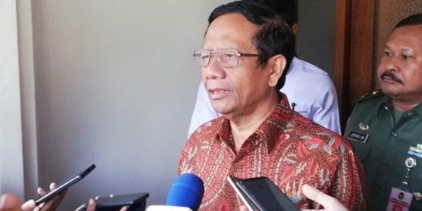 Mahfud MD Sebut KTP Sakti Distribusikan Bansos Lebih Tepat Sasaran