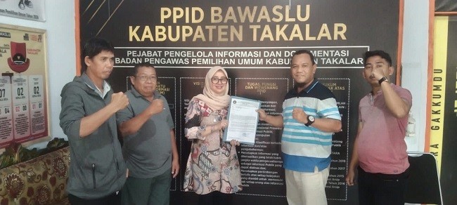 Dugaan Kampanyekan Anak Jokowi, Relawan Amin Resmi Laporkan Sekda Takalar ke Bawaslu