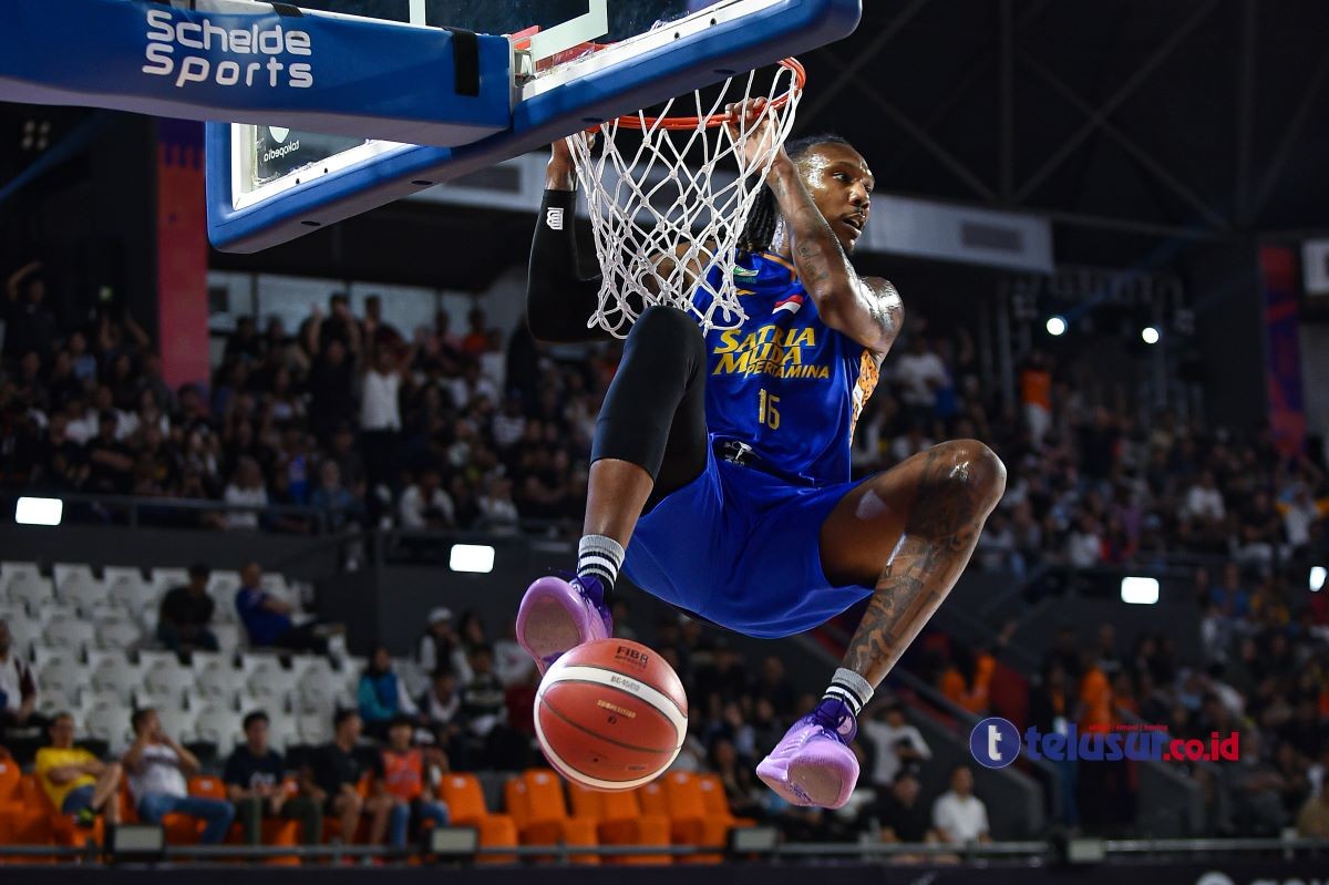 FOTO: IBL 2024, Satria Muda Bungkam Tuan Rumah Pelita Jaya