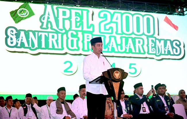 Jokowi Ajak Santri Berpartisipasi dalam Pemilu 2024