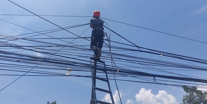 Respons Cepat PLN Icon Plus Normalisasi Jaringan Telekomunikasi di Rancaekek