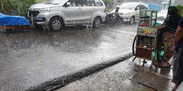 Kamis Pagi, Ada 26 Ruas Jalan di Jakarta Tergenang, Ini Rinciannya