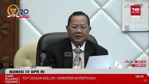 Tekan Harga, DPR Dorong Distribusi Beras Bulog Lebih Merata