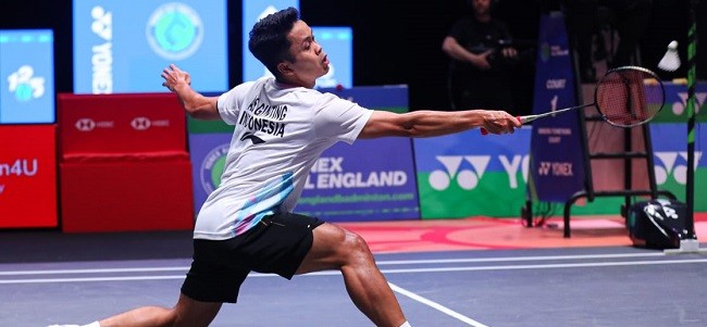 Tumbangkan Peringkat Satu Dunia, Ginting ke Semi Final All England 2024