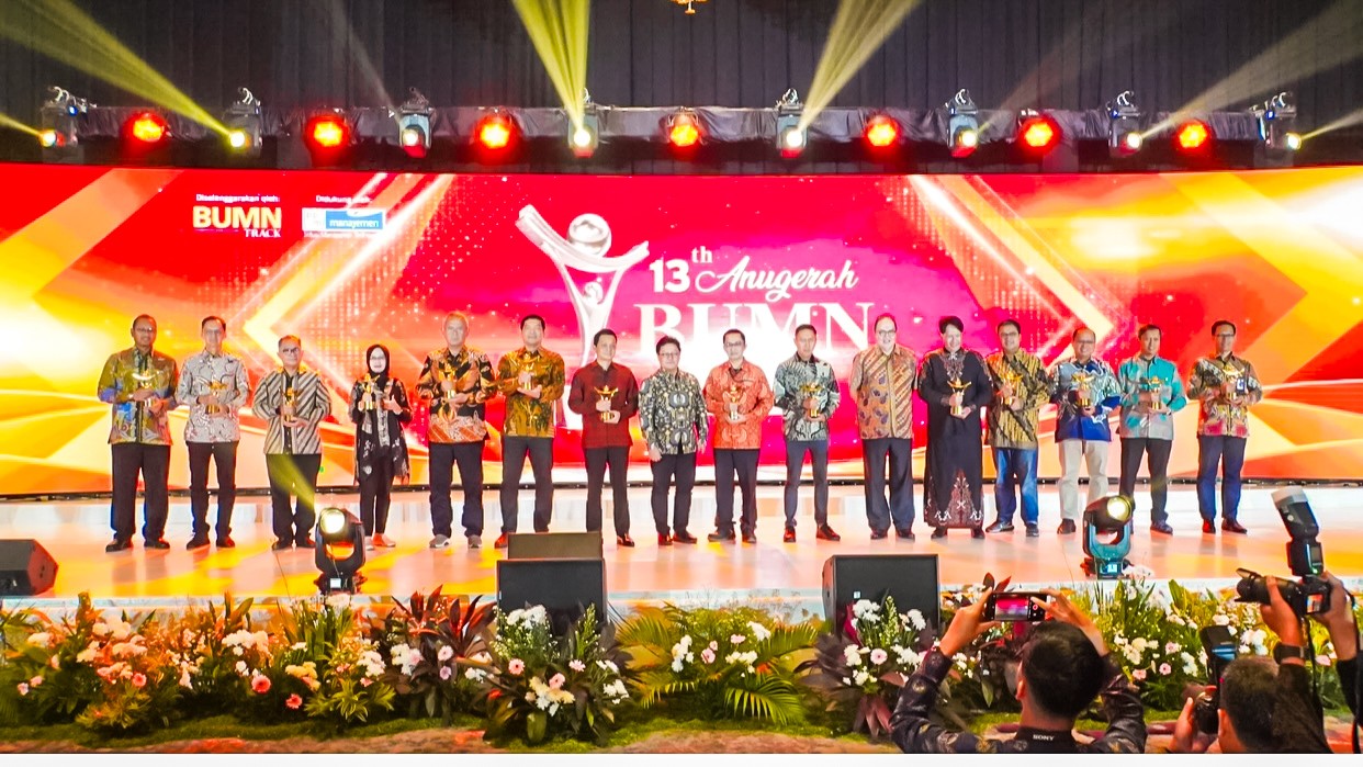 Implementasi Green Port, TTL Dapat Penghargaan Anugerah BUMN 2024