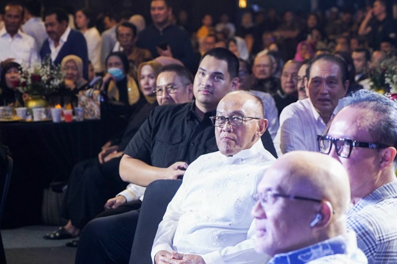 Hadiri Perayaan Milad Agung Laksono ke-75, Ketua MPR RI Apresiasi Kiprah Politik-Bisnis Tokoh Senior Golkar dan Watimpres ini