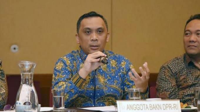 Restoran Tolak Pembayaran Uang Tunai, Najib: Itu Nggak Dibenarkan