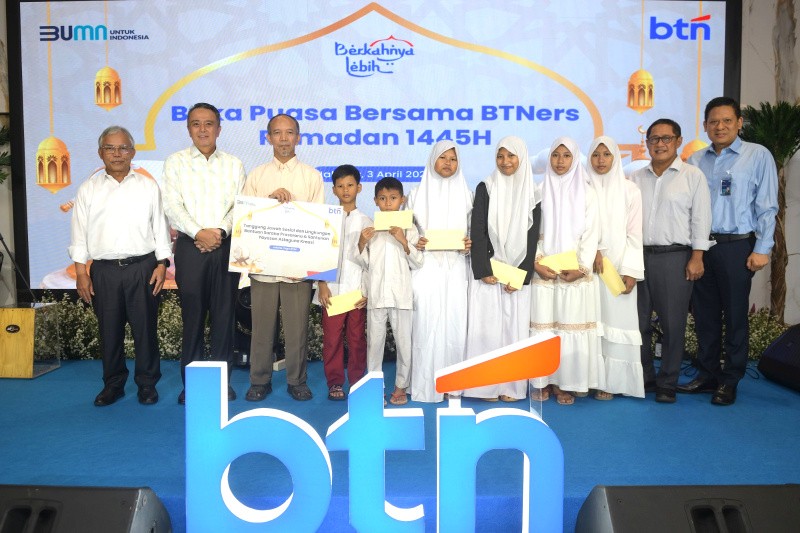 BTN Salurkan Bantuan Bagi Anak Yatim