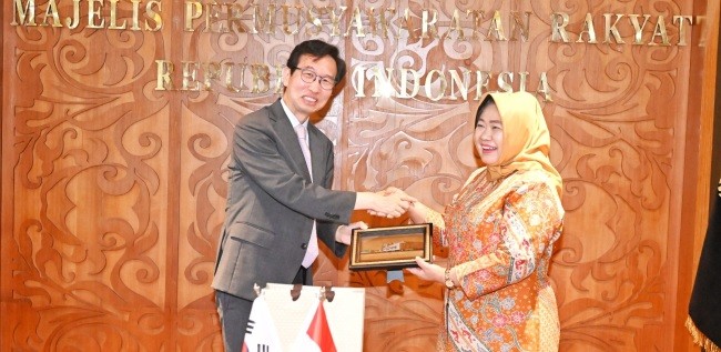 Sekretaris Jenderal MPR RI Terima Kunjungan Sekretariat Parlemen Korea Selatan. 