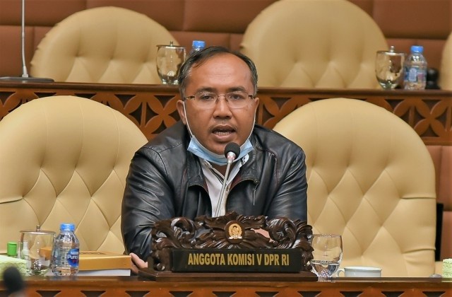 Tol Bocimi Belum Satu Tahun Diresmikan Amblas, DPR: Harus Diinvestigasi
