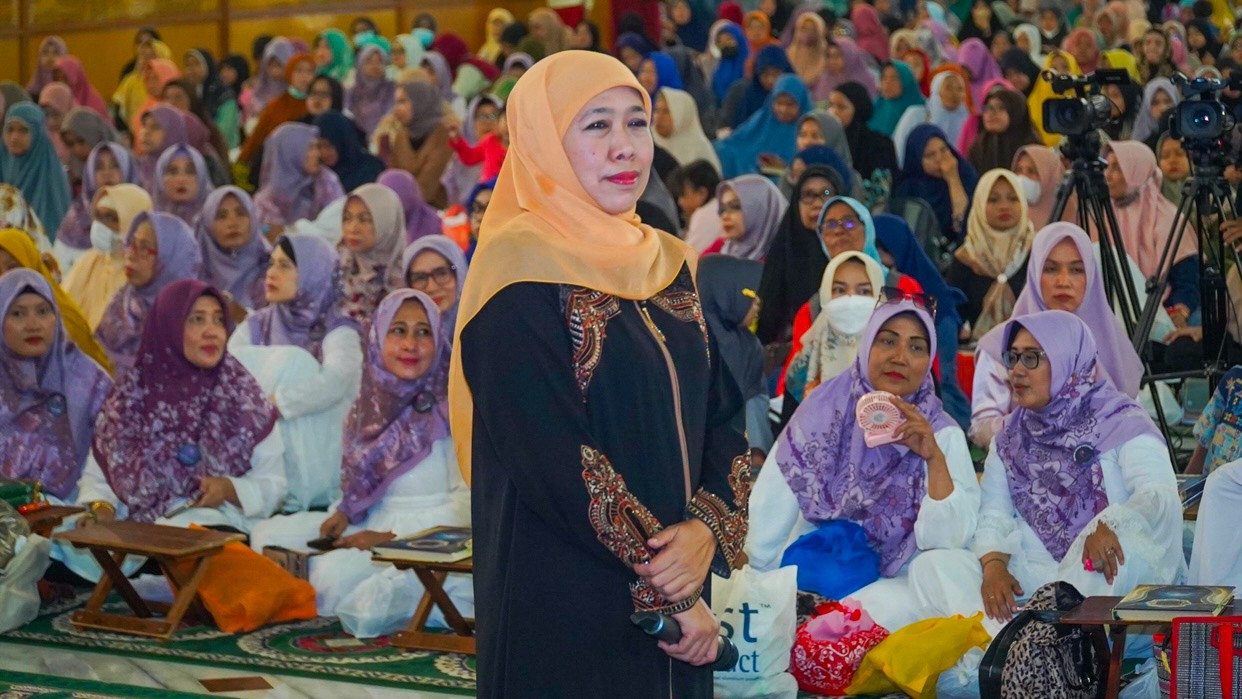 Ngabuburit Bareng GenZi, Khofifah: Wujudkan Indonesia Masuk 7 Besar Ekonomi Dunia di Tahun 2030
